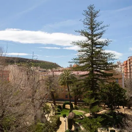 Reina Victoria La Plaza