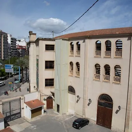 Reina Victoria La Plaza Apartment *