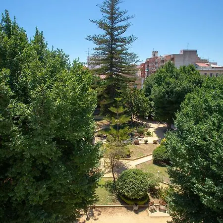 Reina Victoria La Plaza