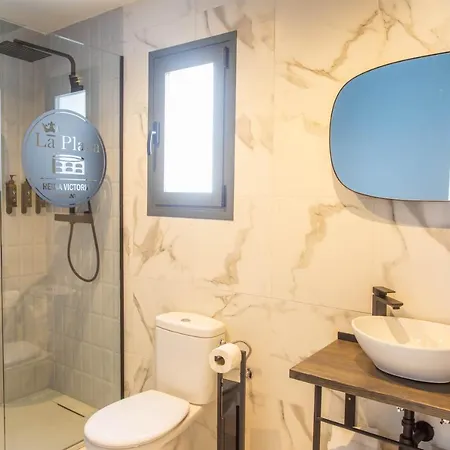 Reina Victoria La Plaza Apartament *