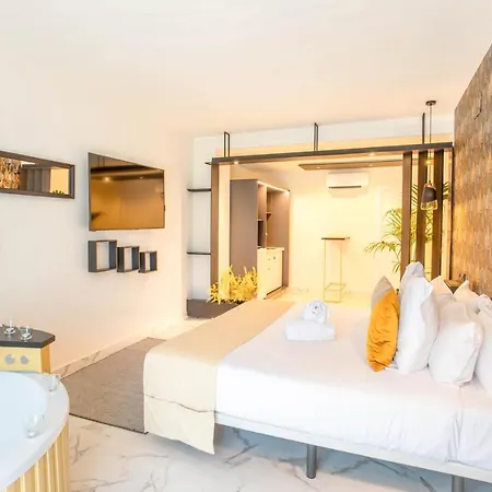 Reina Victoria La Plaza