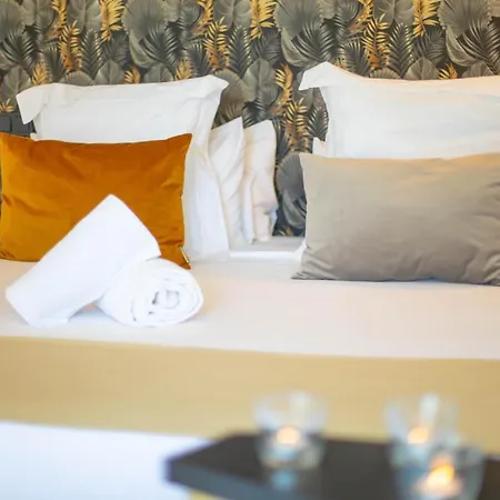 Reina Victoria La Plaza