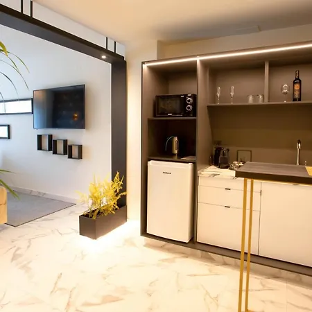 Reina Victoria La Plaza Apartament