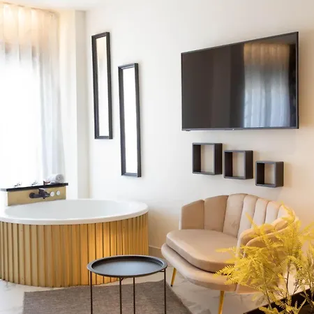 Reina Victoria La Plaza