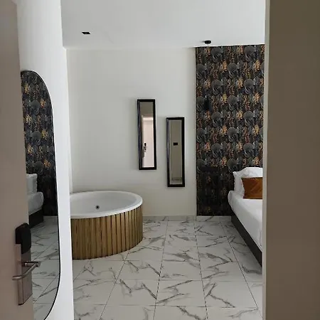 Reina Victoria La Plaza Apartament